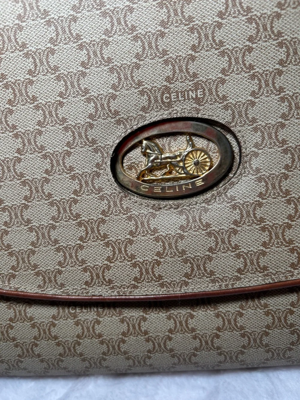 345. Vintage CELINE Macadam PVC and leather beige shoulder bag w/coa - Picture 2 of 14